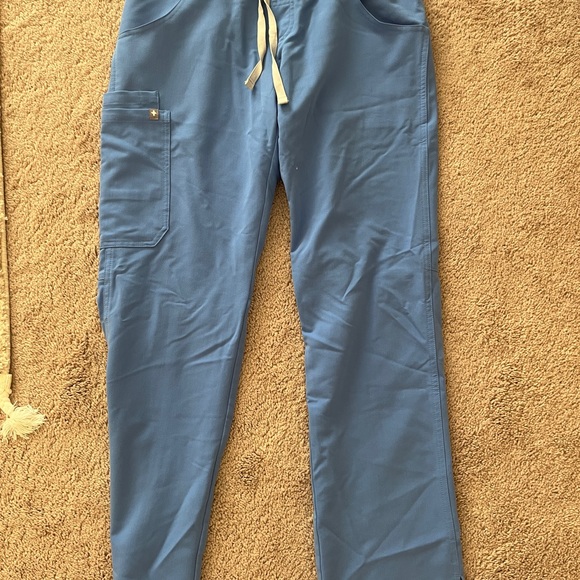 FIGS Scrub Pants - Picture 3 of 6